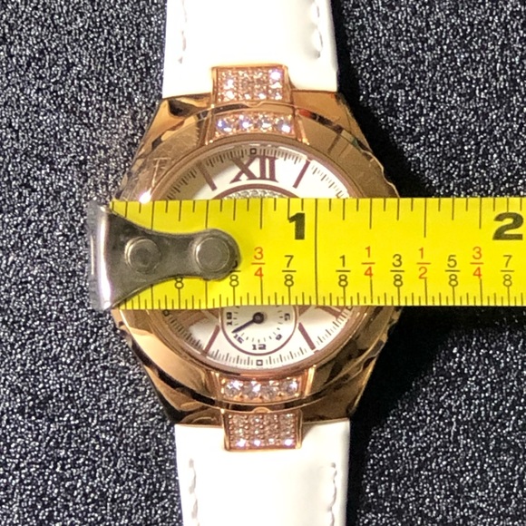 Guess EUC Rose Gold Watch Genuine Leather Strap - Picture 4 of 8